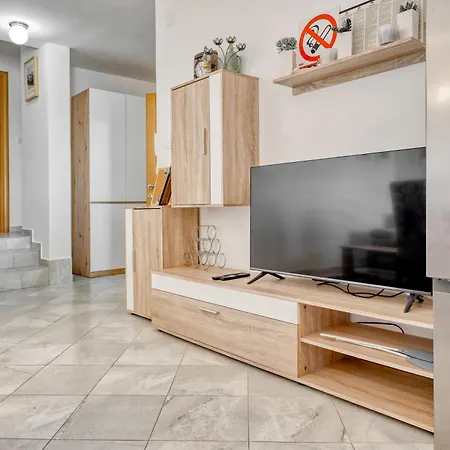 Apartment Villamar Košljun